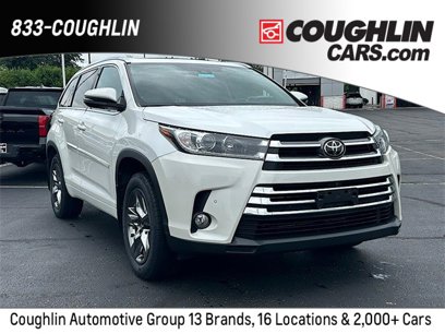 Used 2017 Toyota Highlander Limited Platinum