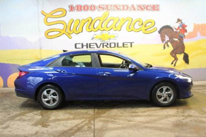 Used 2023 Hyundai Elantra SE w/ Winter Weather Package