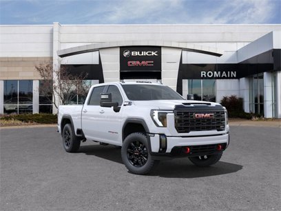New 2025 GMC Sierra 3500 AT4 w/ Technology Package