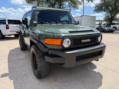 Used 2011 Toyota FJ Cruiser 4WD w/ Upgrade Pkg 3
