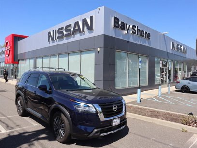 Certified 2024 Nissan Pathfinder SL