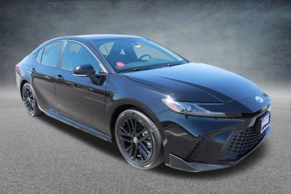 Used 2025 Toyota Camry SE