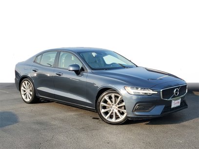 Used 2020 Volvo S60 T5 Momentum