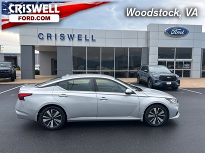 Used 2022 Nissan Altima 2.5 SV