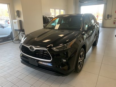 Used 2023 Toyota Highlander L