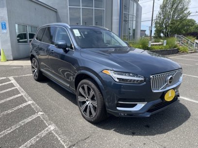 New 2025 Volvo XC90 B6 Plus w/ Protection Package Premier
