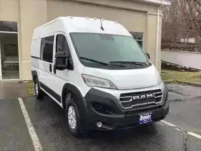 New 2024 RAM ProMaster 3500 w/ Quick Order Package 22G SLT