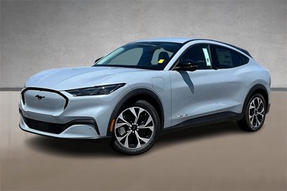 New 2025 Ford Mustang Mach-E Select w/ Comfort Package Lite