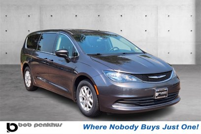 Used 2019 Chrysler Pacifica Touring