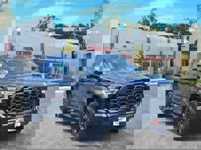 New 2025 Toyota Tundra Limited w/ TRD Off-Road Package