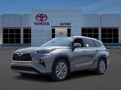 New 2025 Toyota Highlander Platinum