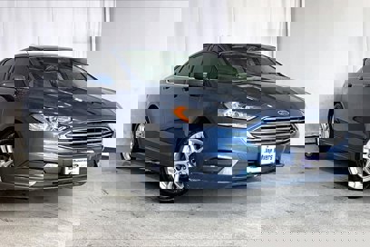 Used 2018 Ford Fusion SE w/ Fusion SE Technology Package