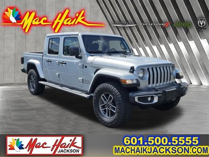 Used 2023 Jeep Gladiator Overland