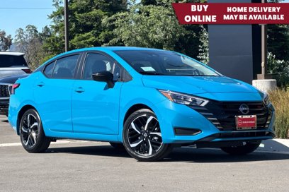 New 2025 Nissan Versa SR w/ Trunk Package