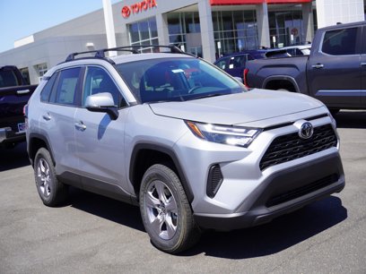 New 2025 Toyota RAV4 XLE