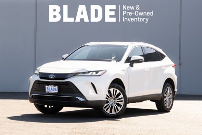 Used 2021 Toyota Venza XLE w/ Softex Package