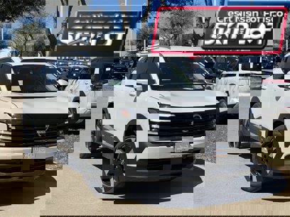 New 2025 Nissan Kicks SR