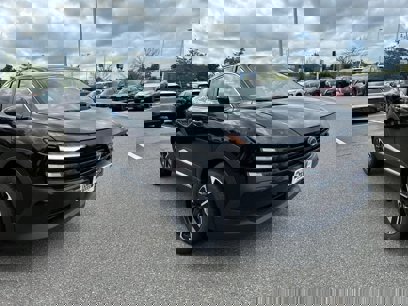 New 2025 Nissan Kicks SV