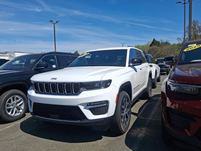 New 2025 Jeep Grand Cherokee Limited