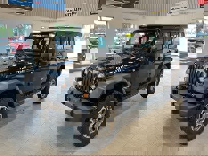 Used 2014 Jeep Wrangler Unlimited Rubicon w/ Max Tow Package