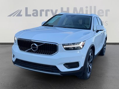 Used 2020 Volvo XC40 T4 Momentum w/ Protection Package Premier
