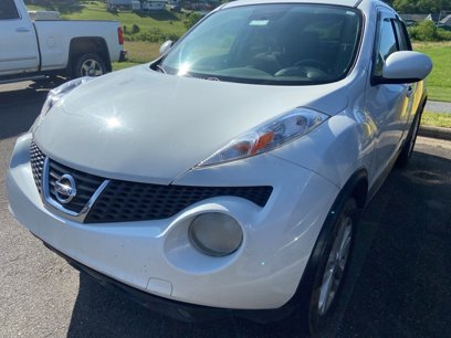 Used 2013 Nissan Juke SL w/ Interior Illumination Pkg