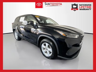 Used 2022 Toyota Highlander LE