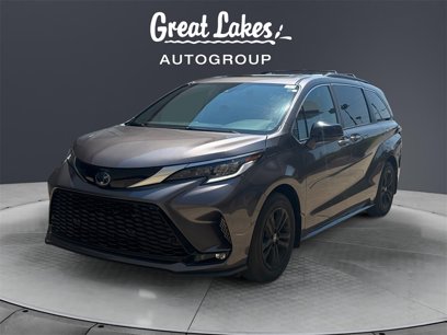 Used 2022 Toyota Sienna XSE