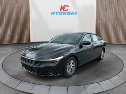 New 2025 Hyundai Elantra SE