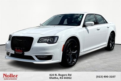 Used 2023 Chrysler 300 Touring L
