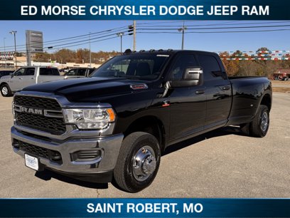 New 2024 RAM 3500 Tradesman w/ Chrome Appearance Group