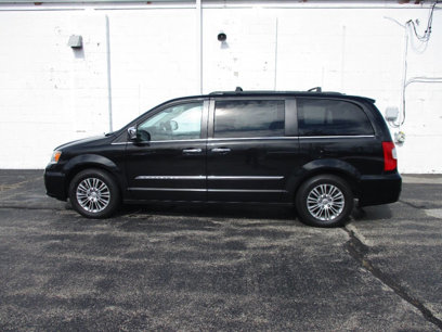 Used 2013 Chrysler Town & Country Touring-L w/ Entertainment Group #2