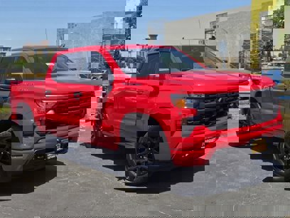 New 2025 Chevrolet Silverado 1500 Custom