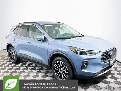 New 2025 Ford Escape SE w/ PHEV Premium Package