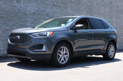 Used 2024 Ford Edge SE