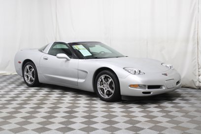 Used 2000 Chevrolet Corvette Coupe w/ Roof Pkg