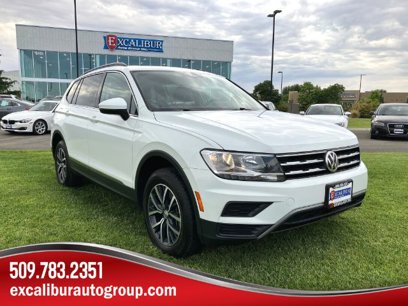 Used 2020 Volkswagen Tiguan SE w/ Panoramic Sunroof Package