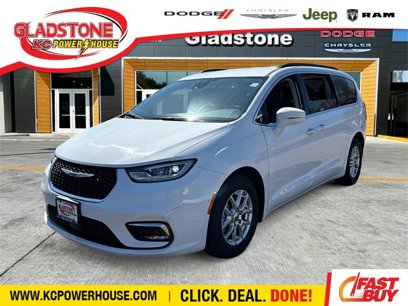 Used 2022 Chrysler Pacifica Touring-L