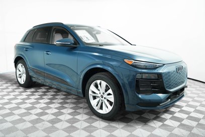 New 2025 Audi Q6 e-tron Premium Plus