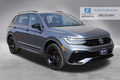 Certified 2024 Volkswagen Tiguan SE R-Line