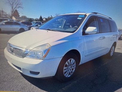 Used 2012 Kia Sedona LX
