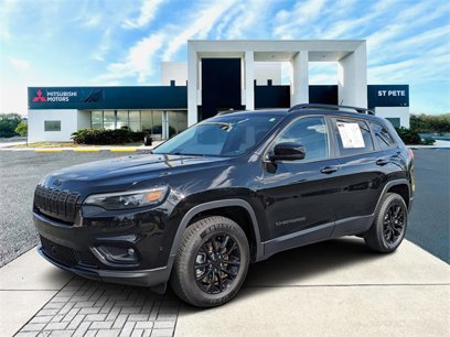 Used 2023 Jeep Cherokee Altitude Lux