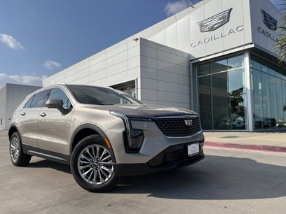New 2025 Cadillac XT4 Premium Luxury
