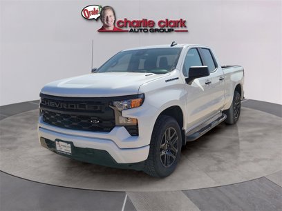 New 2025 Chevrolet Silverado 1500 Custom w/ Turbomax Blackout Package