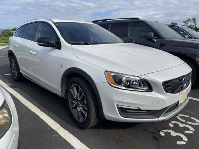 Used 2018 Volvo V60 T5 Cross Country Platinum