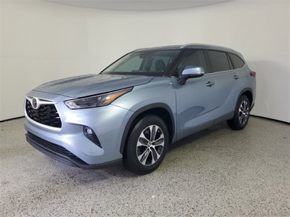 Used 2023 Toyota Highlander XLE