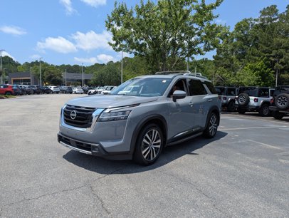 Used 2022 Nissan Pathfinder Platinum w/ Lighting Package (N93)