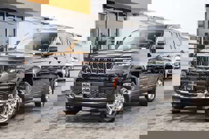 New 2025 Jeep Grand Cherokee L Laredo