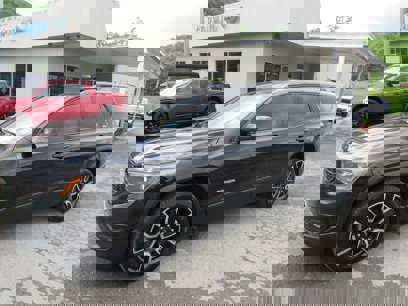 Used 2019 GMC Acadia SLT w/ Black Edition