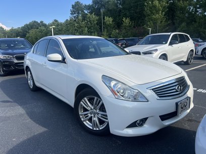 Used 2013 INFINITI G37 x w/ Premium Pkg